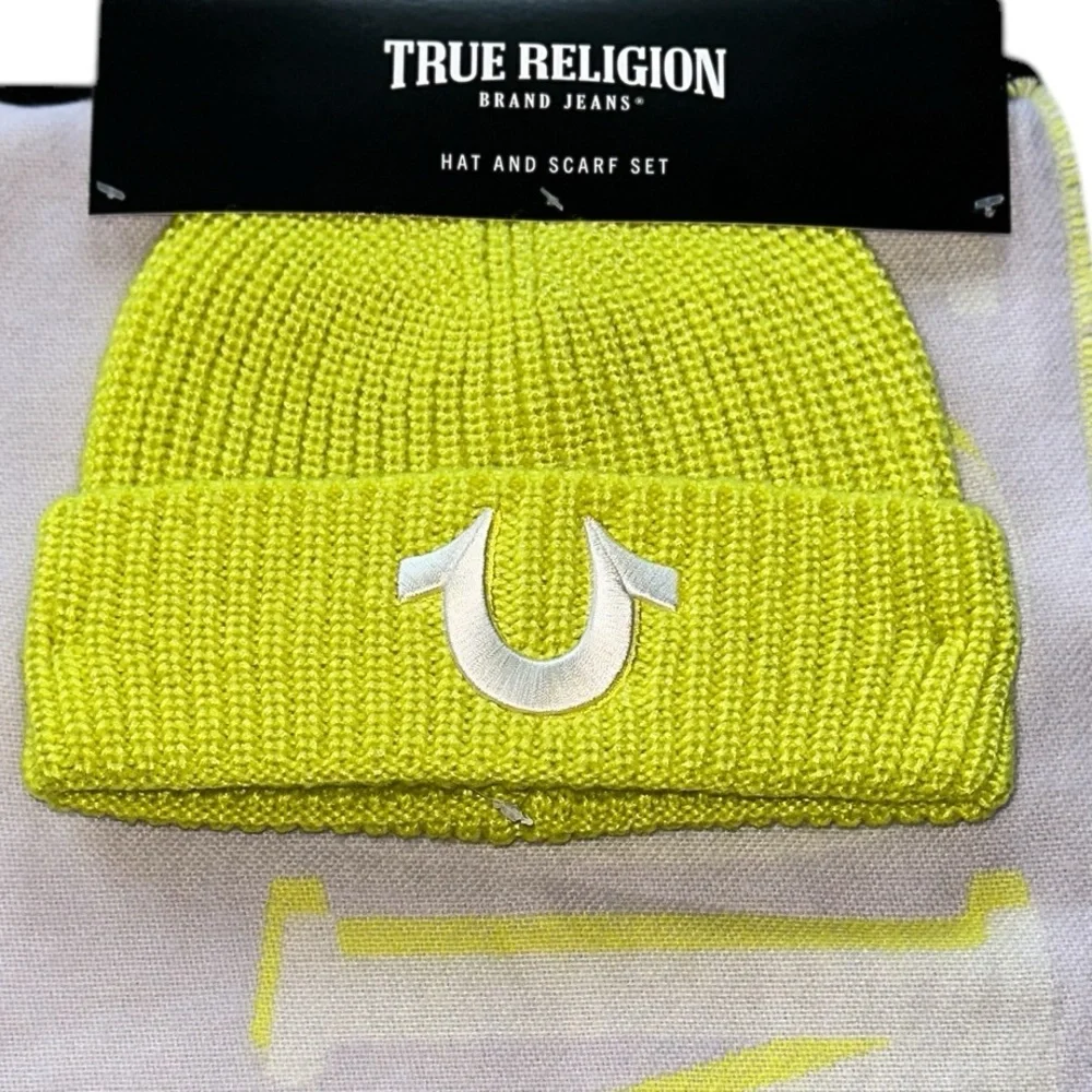 NWT True Religion Neon Yellow Hat and Scarf Set All Over Logo Fringe Comfy